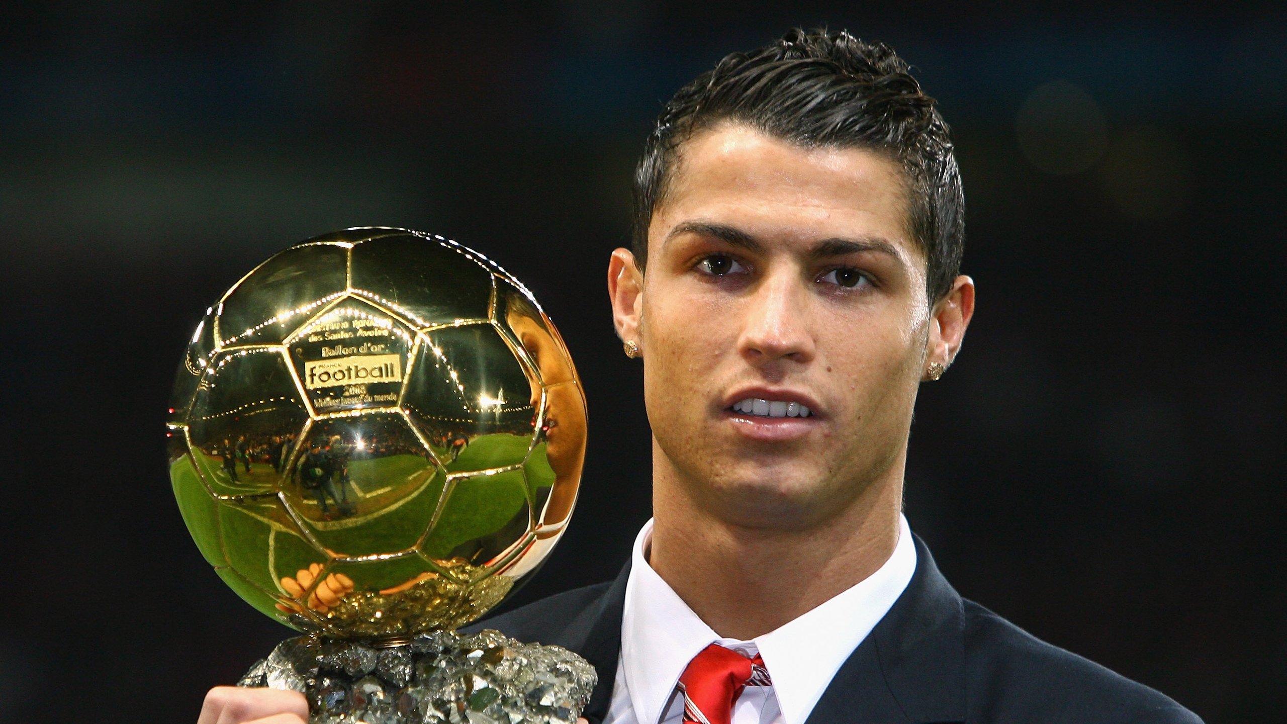 巴雷拉惊艳四座，中国火力压制AC米兰—一场跨越文化的足球对话