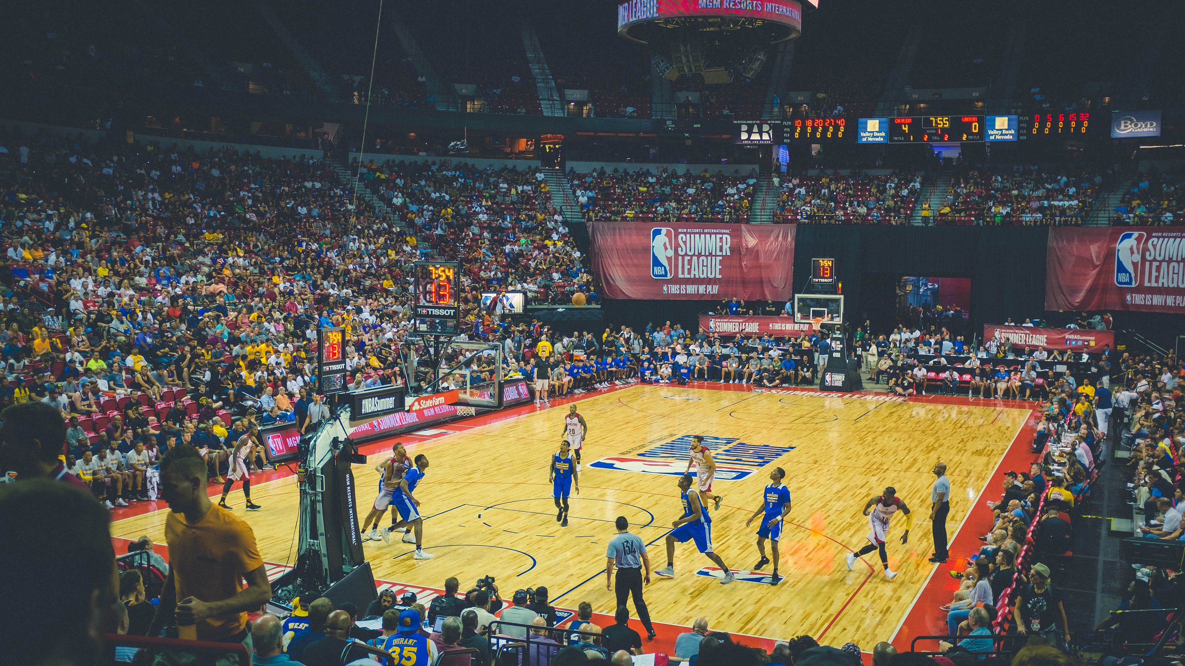 钢铁洪流与星月防线的碰撞，卡塞米罗如何将毕尔巴鄂的圣殿凿穿在土耳其之夜